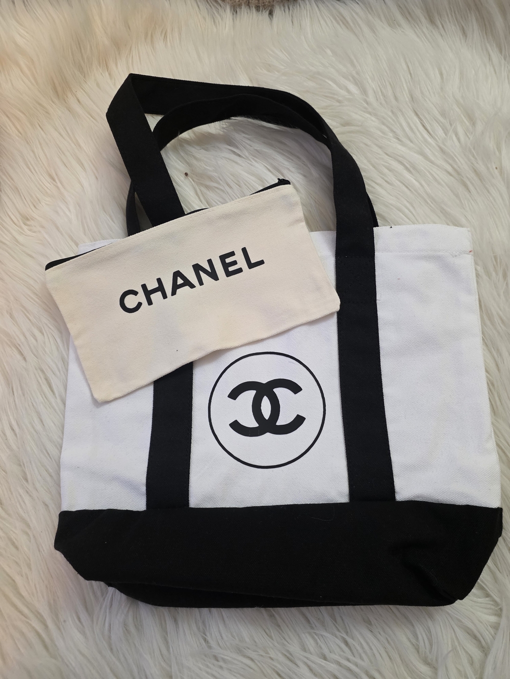 White and Black Canvas Tote with Pouch — 2 Pieces - Picture 3 of 10